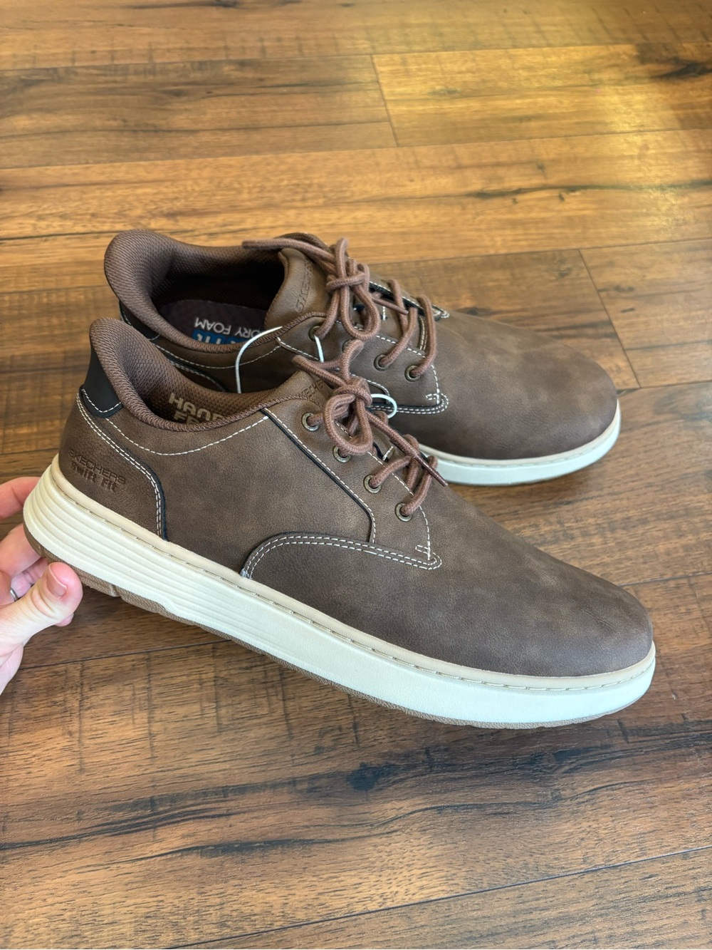 Skechers Men's Swift Fit Casual Shoes Hands Free Relaxed Fit 10.5 NEW